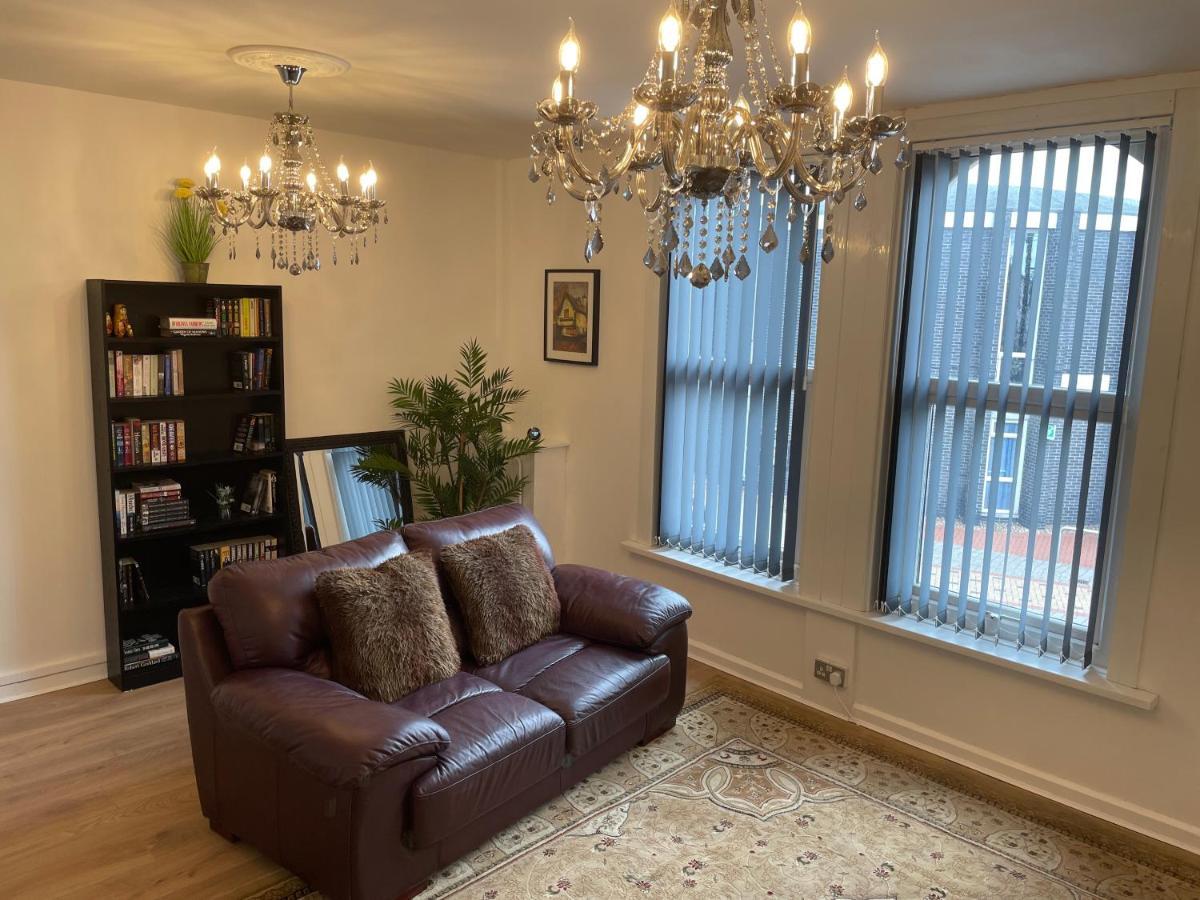 Lovely 2 Bed Apartment, Arnold Town Centre. نوتينغهام المظهر الخارجي الصورة